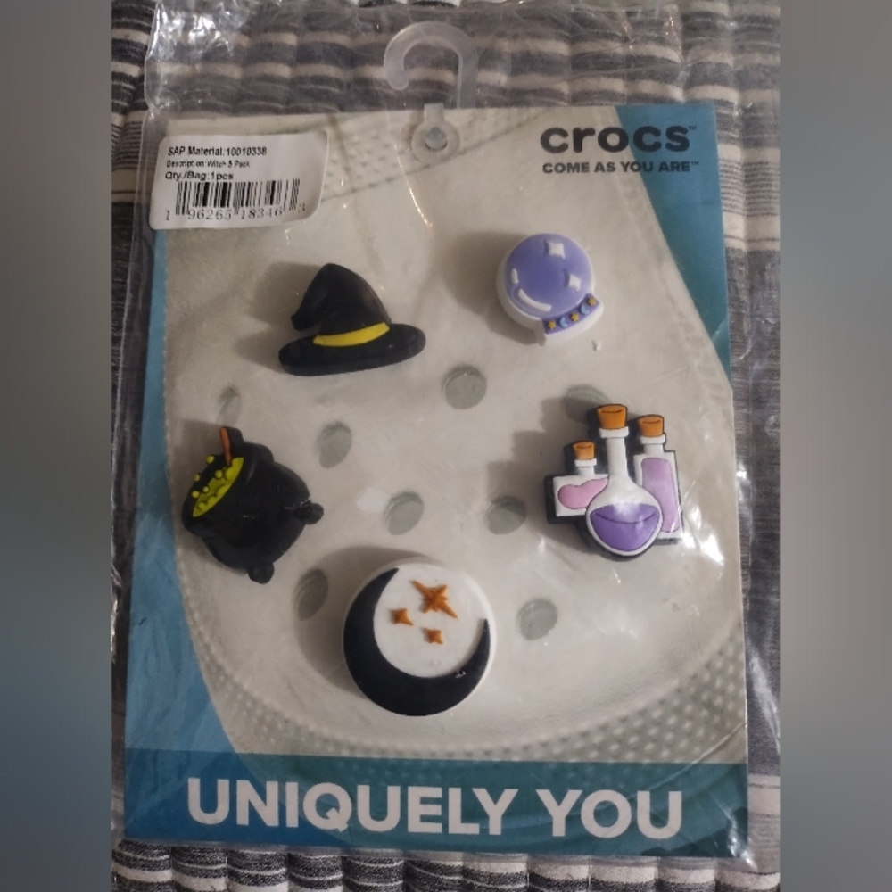 Jibbitz Crocs Charms Witch magic design includes 2 packages of 5 Nwt